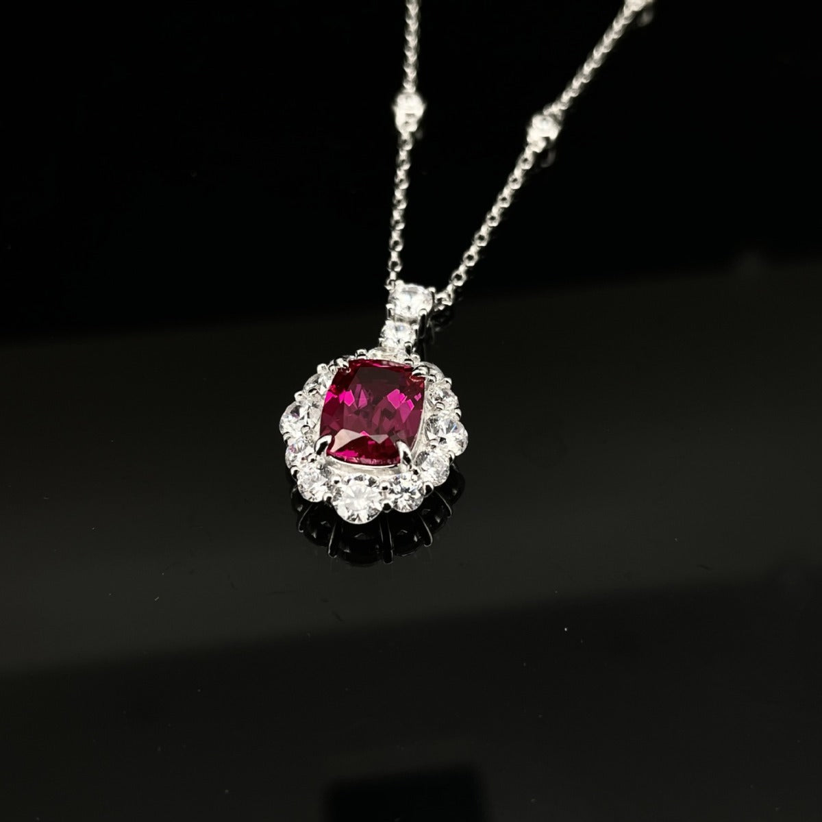 Advanced retro style collarbone chain Oval Cut Ruby Pendant Necklace for Women wiht Gift Box